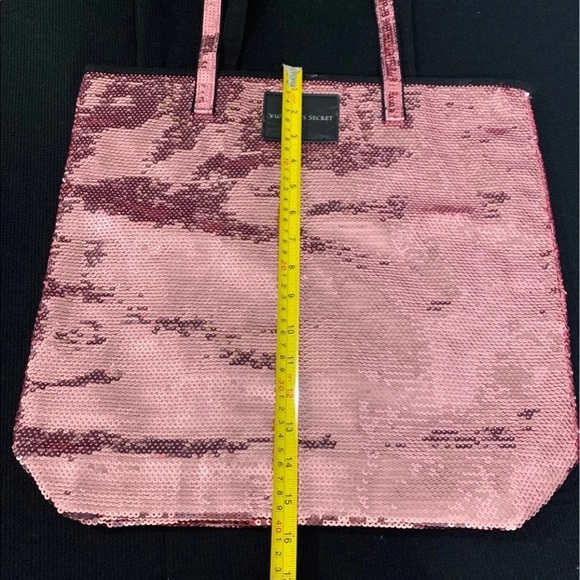 VS SEQUINED BEACH TOTE NEW & RARE - Picture 6 of 6